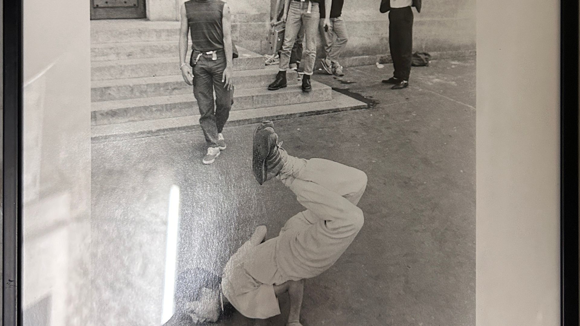 break danseur dans la rue